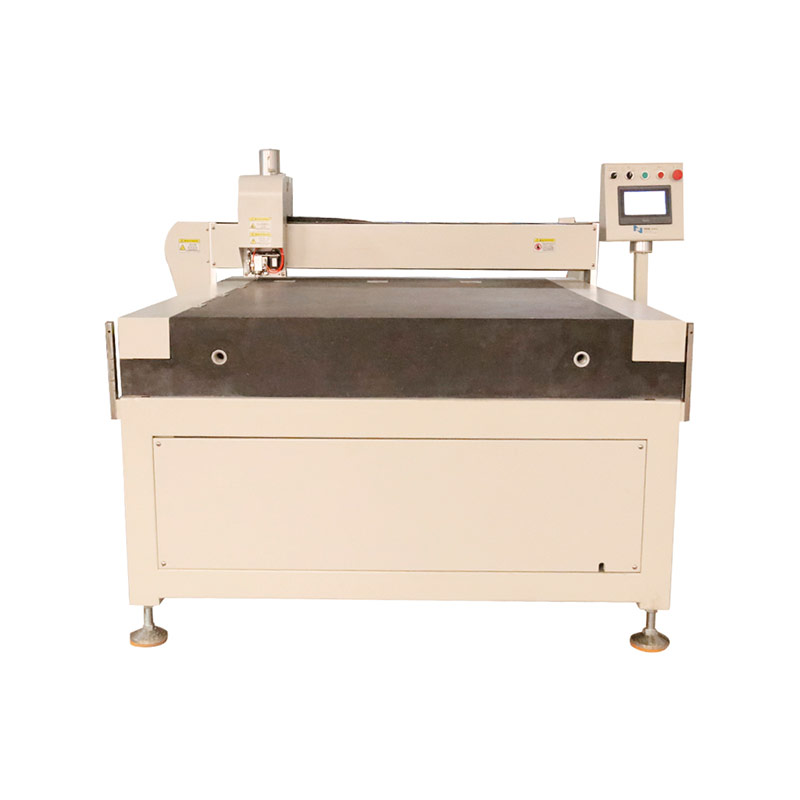 什么是玻璃切割機的超白壓花？